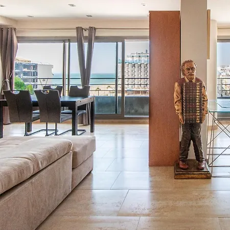 Loft Space - Time In Cádiz